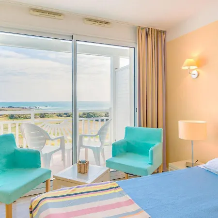 Seaside W Shared Pool