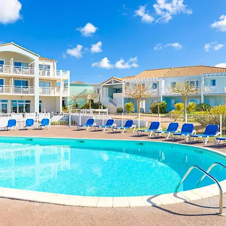 Seaside W Shared Pool Château-dʼOlonne